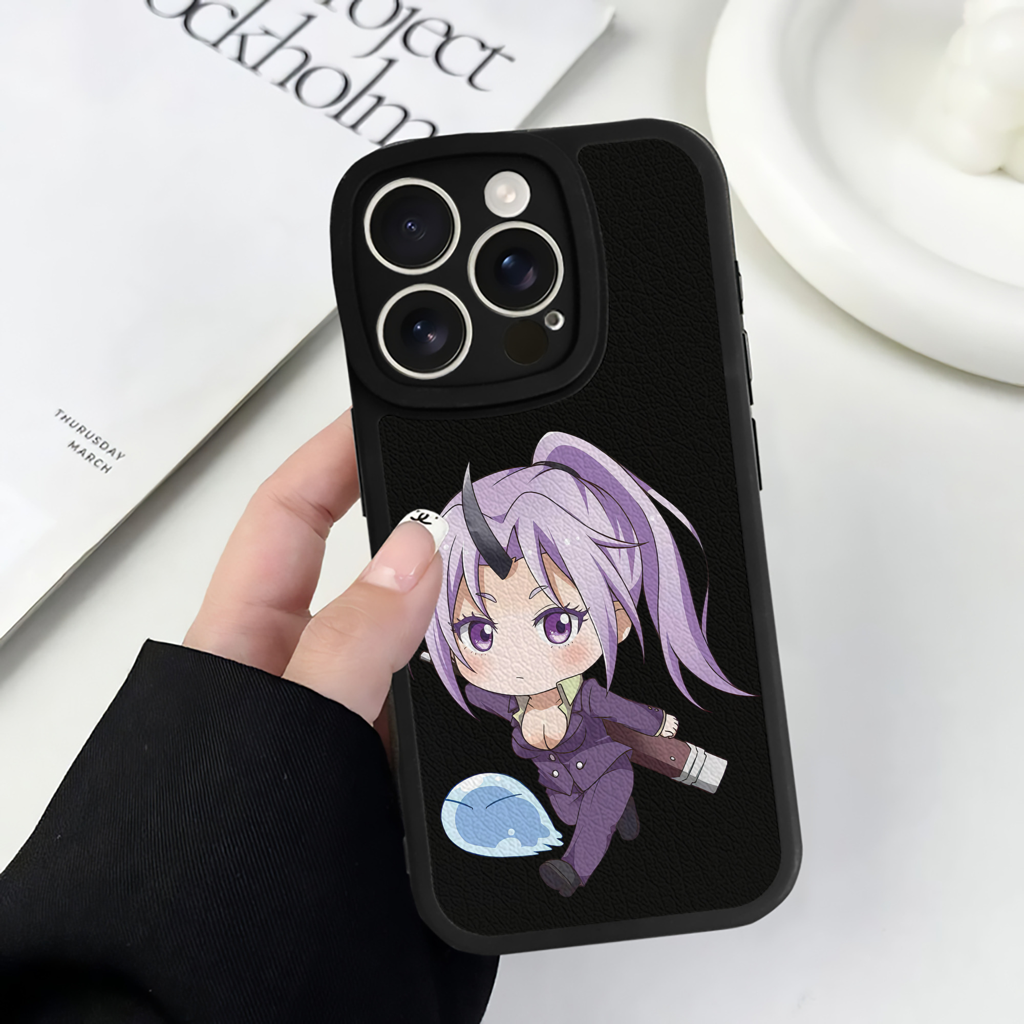 （画像用） 転スラ Regarding Reincarnated to Slime 【iPhone 16シリーズ対応】シリコンスマホケース（レザー調） 材質：シリコン